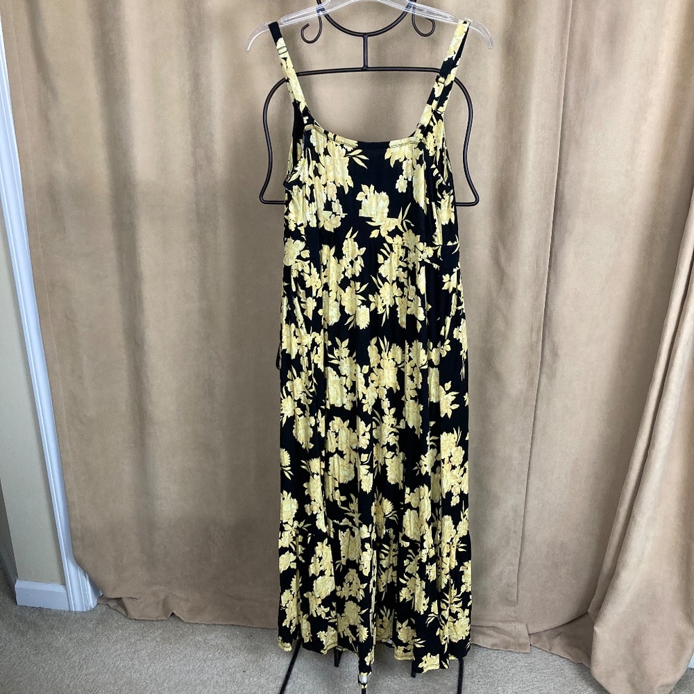 TORRID NWT MAXI SUPER SOFT TIERED DRESS Floral Print Size 1 - Picture 15 of 16
